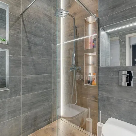 Apartamento Happy Emporia, Self Chek-in, Parking In The Underground Garage *