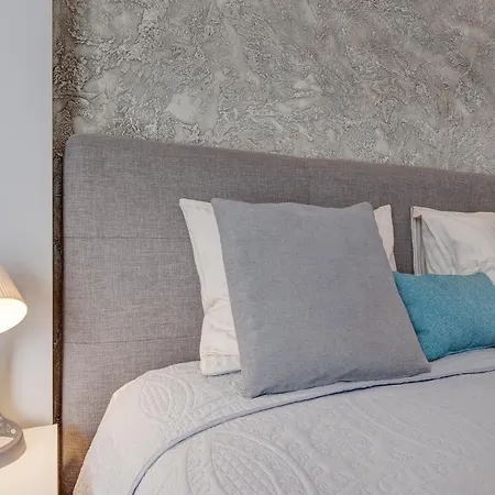 Happy Emporia, Self Chek-in, Parking In The Underground Garage Lägenhet Vilnius