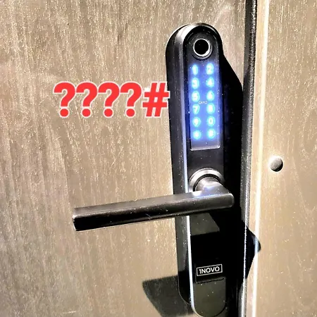 Happy Emporia, Self Chek-in, Parking In The Underground Garage Lägenhet Vilnius