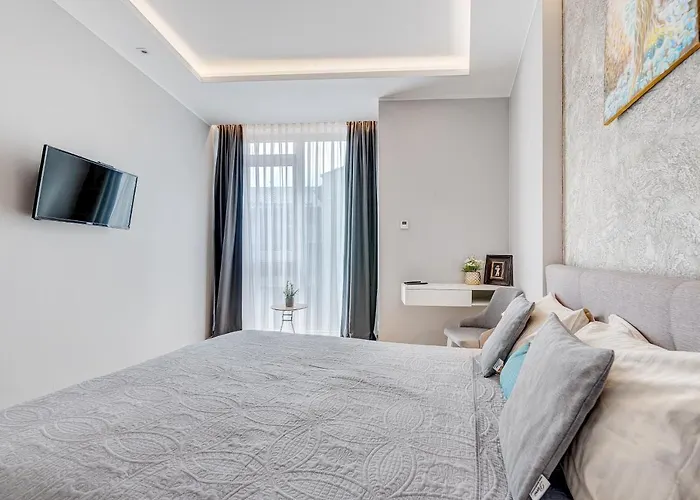 Happy Emporia, Self Chek-in, Parking In The Underground Garage *