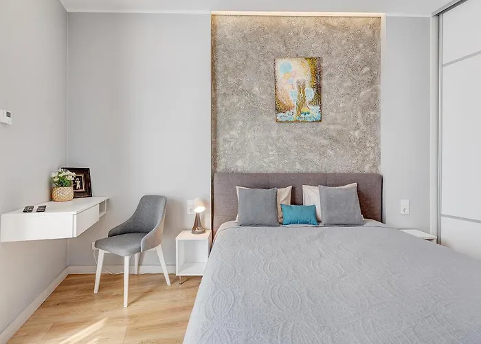 Happy Emporia, Self Chek-in, Parking In The Underground Garage * ヴィリニュス