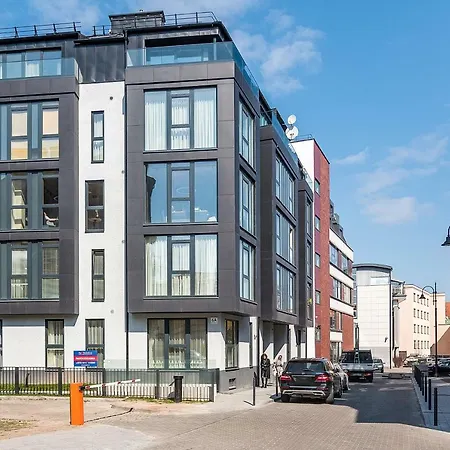 Happy Emporia, Self Chek-in, Parking In The Underground Garage Apartman Vilnius